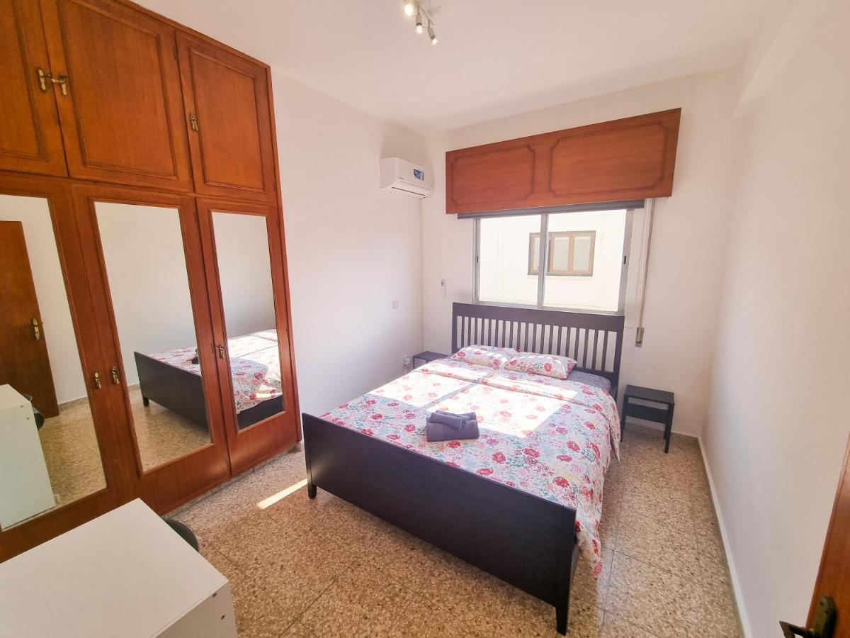 Luxury City Rooms Larnaca Bagian luar foto
