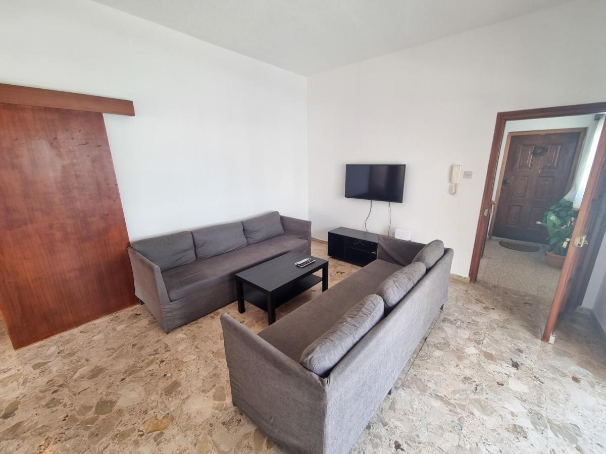 Luxury City Rooms Larnaca Bagian luar foto